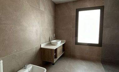 Magnifica casa en venta en Barrio La Vacherie