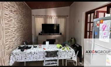 Casa en venta de 2 dormitorios c/ cochera en Berisso