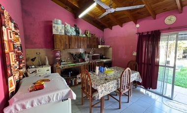 Casa en venta de 4 dormitorios c/ cochera en Los Polvorines