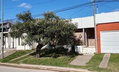 Casa en venta de 1 dormitorio c/ cochera en Salto
