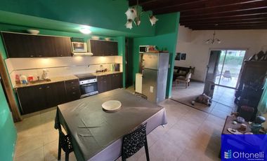 Casa en venta de 2 dormitorios c/ cochera en San Bernardo
