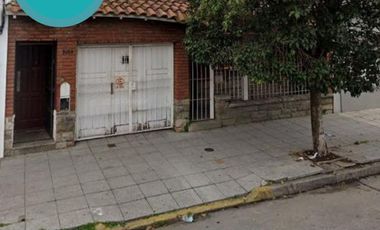 VENTA. OPORTUNIDAD DE INVERSION. LOTE 374m2 ROCA Y AV, INDEPENDENCIA.