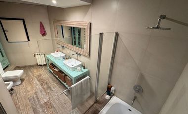 Chalet en alquiler de 3 dormitorios c/ cochera en San Miguel