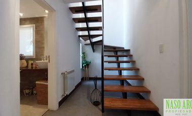 Moderno chalet de categoría en venta lindero al golf en Sierra de los Padres