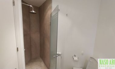 Moderno chalet de categoría en venta lindero al golf en Sierra de los Padres