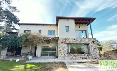 Chalet panorámico con gas natural en Sierra de los Padres