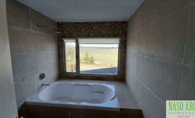 Chalet panorámico con gas natural en Sierra de los Padres