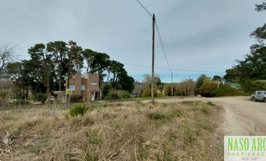 Lote en venta en Sierra de los Padres con vista al campo y 750 m² en esquina