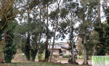 Lote en venta en Sierra de los Padres con vista al campo y 750 m² en esquina