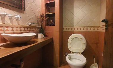 Casa en venta de 5 dormitorios c/ cochera en Otros Barrios