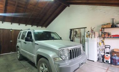 Casa en venta de 5 dormitorios c/ cochera en Otros Barrios
