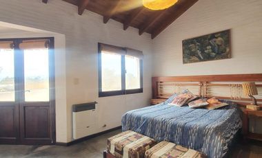 Casa en venta de 5 dormitorios c/ cochera en Otros Barrios