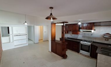 CASA DE 3 DORMITORIOS, PATIO, PILETA Y COCHERA