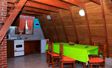 Complejo de 6 cabañas con parque y piscina, Colón.