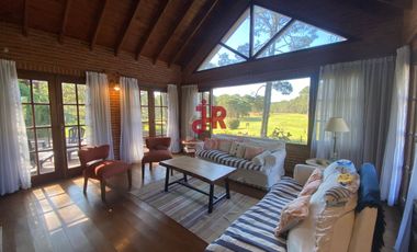 CODIGO 707 - CASA EN ALQUILER TEMPORARIO - ZONA GOLF -  PINAMAR - 4 HABITACIONES