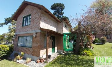 Dos unidades en venta en Sierra de los Padres - Gas natural a conectar en breve