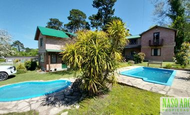 Dos unidades en venta en Sierra de los Padres - Gas natural a conectar en breve