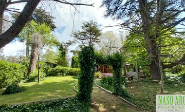 CABAÑA CON QUINCHO APTA CREDITO EN VENTA EN SIERRA DE LOS PADRES. GAS NATURAL