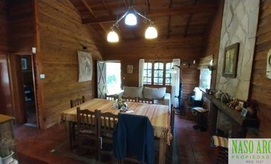 CABAÑA CON QUINCHO APTA CREDITO EN VENTA EN SIERRA DE LOS PADRES. GAS NATURAL