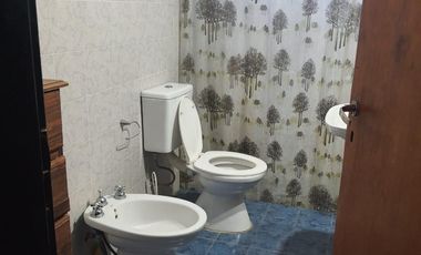 Casa en alquiler temporario de 2 dormitorios c/ cochera en Mina Clavero