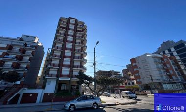 Departamento en venta de 3 dormitorios c/ cochera en San Bernardo