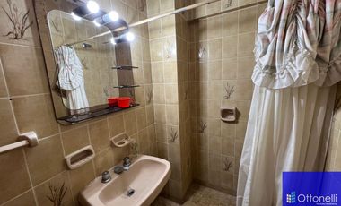 Departamento en venta de 3 dormitorios c/ cochera en San Bernardo