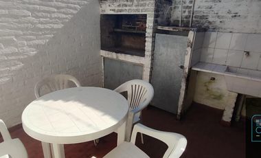 Dúplex en alquiler temporario de 3 dormitorios c/ cochera en Costa Azul