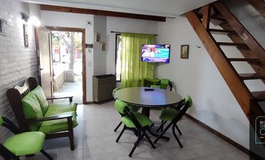 Dúplex en alquiler temporario de 3 dormitorios c/ cochera en Costa Azul