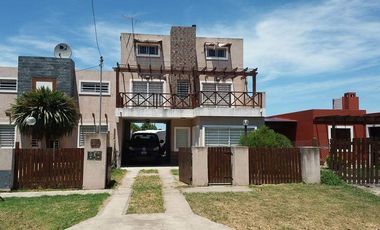 Casa en venta de 3 dormitorios c/ cochera en Los Acantilados