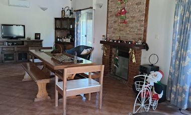 Casa quinta en venta de 1580m2 ubicado en Francisco Álvarez