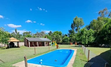 Casa quinta en venta de 1580m2 ubicado en Francisco Álvarez