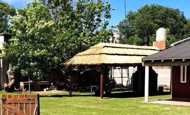 Casa quinta en venta de 1580m2 ubicado en Francisco Álvarez