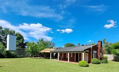 Casa quinta en venta de 1580m2 ubicado en Francisco Álvarez