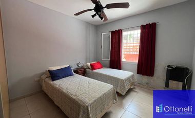 Casa en venta de 2 dormitorios c/ cochera en Costa Azul