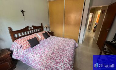Casa en venta de 2 dormitorios c/ cochera en Costa Azul