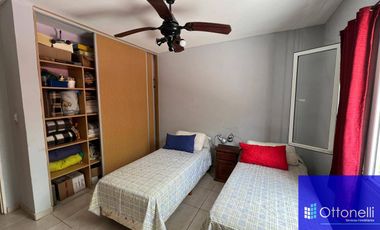 Casa en venta de 2 dormitorios c/ cochera en Costa Azul