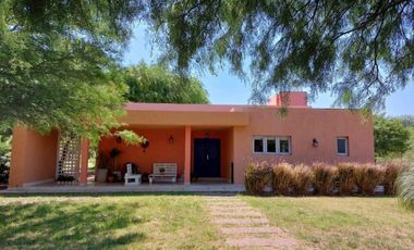 Casa en venta de 1 dormitorio c/ cochera en Chacras Del Valle Nuevo