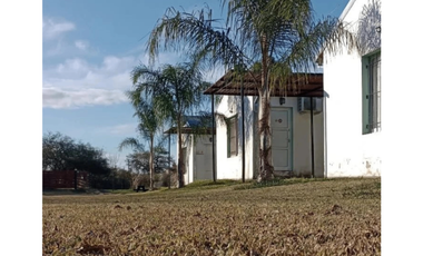 Complejo de 3 unidades con pileta, Colón.