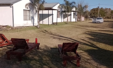 Complejo de 3 unidades con pileta, Colón.