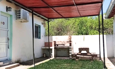 Complejo de 3 unidades con pileta, Colón.