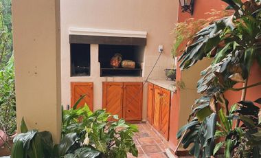 Casa en venta de 4 dormitorios c/ cochera en Balcon De La Ciudad