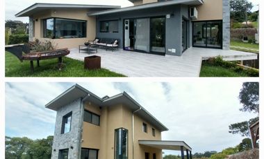 Chalet de categoría en venta. Sierra de los Padres, frente al golf. Gas natural