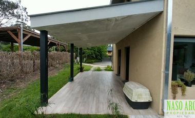 Chalet de categoría en venta. Sierra de los Padres, frente al golf. Gas natural