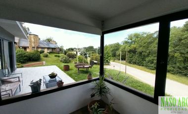 Chalet de categoría en venta. Sierra de los Padres, frente al golf. Gas natural