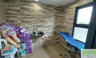 Chalet de categoría en venta. Sierra de los Padres, frente al golf. Gas natural