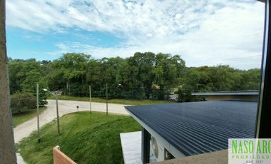 Chalet de categoría en venta. Sierra de los Padres, frente al golf. Gas natural