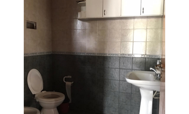 Dúplex con pileta y quincho, Colón.