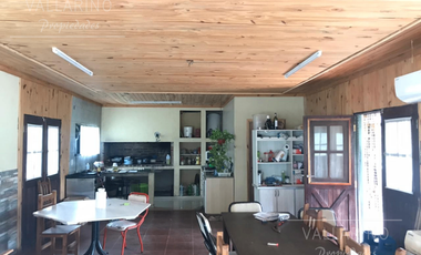 Dúplex con pileta y quincho, Colón.