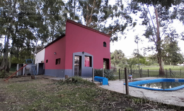 Dúplex con pileta y quincho, Colón.