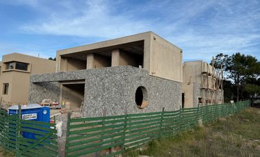 Casa en venta a estrenar en barrio marítimo 1 costa esmeralda